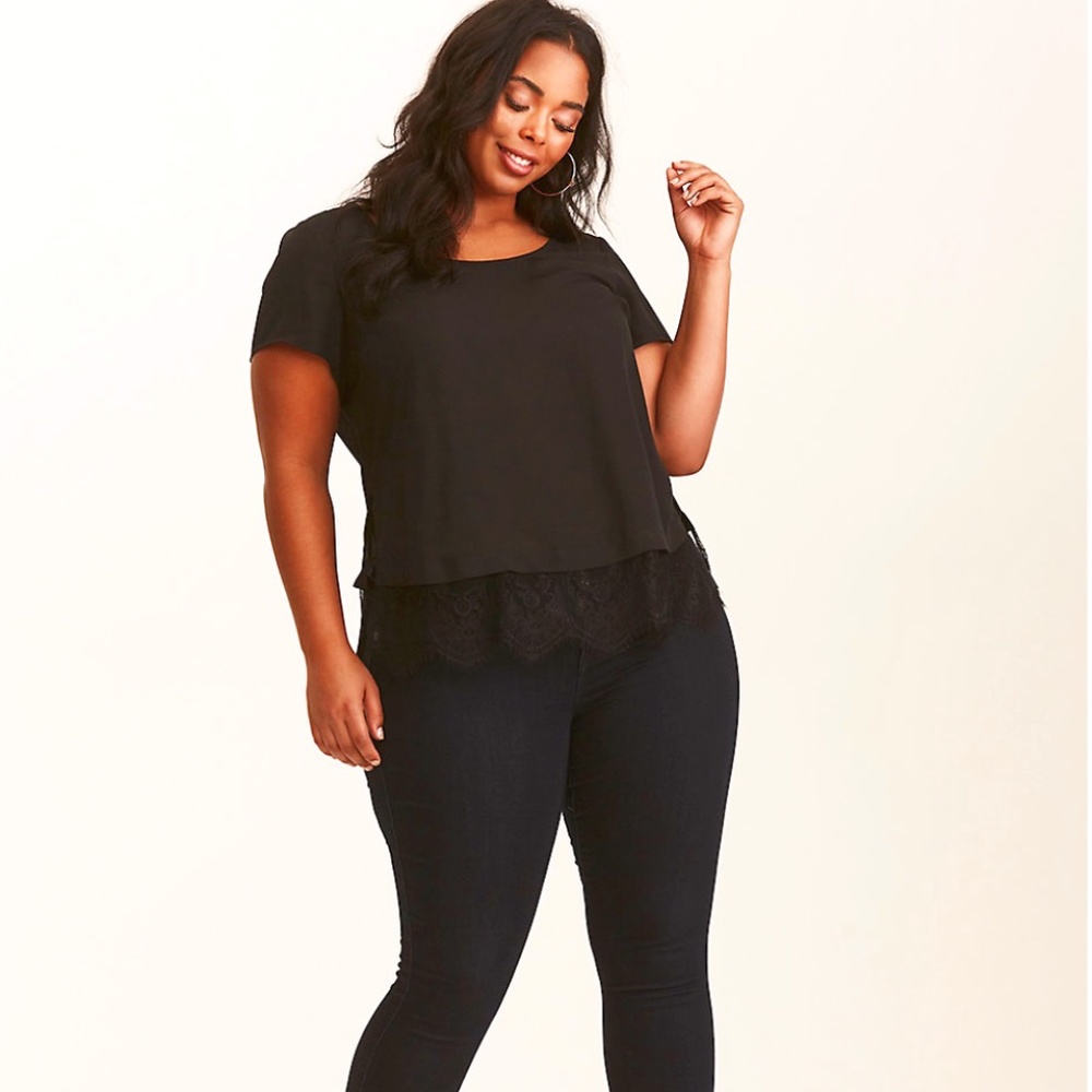 NWT Torrid Black Georgette Lace Hem Top Size 5
